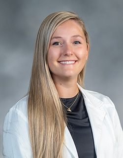 Victoria Niller, CRNP