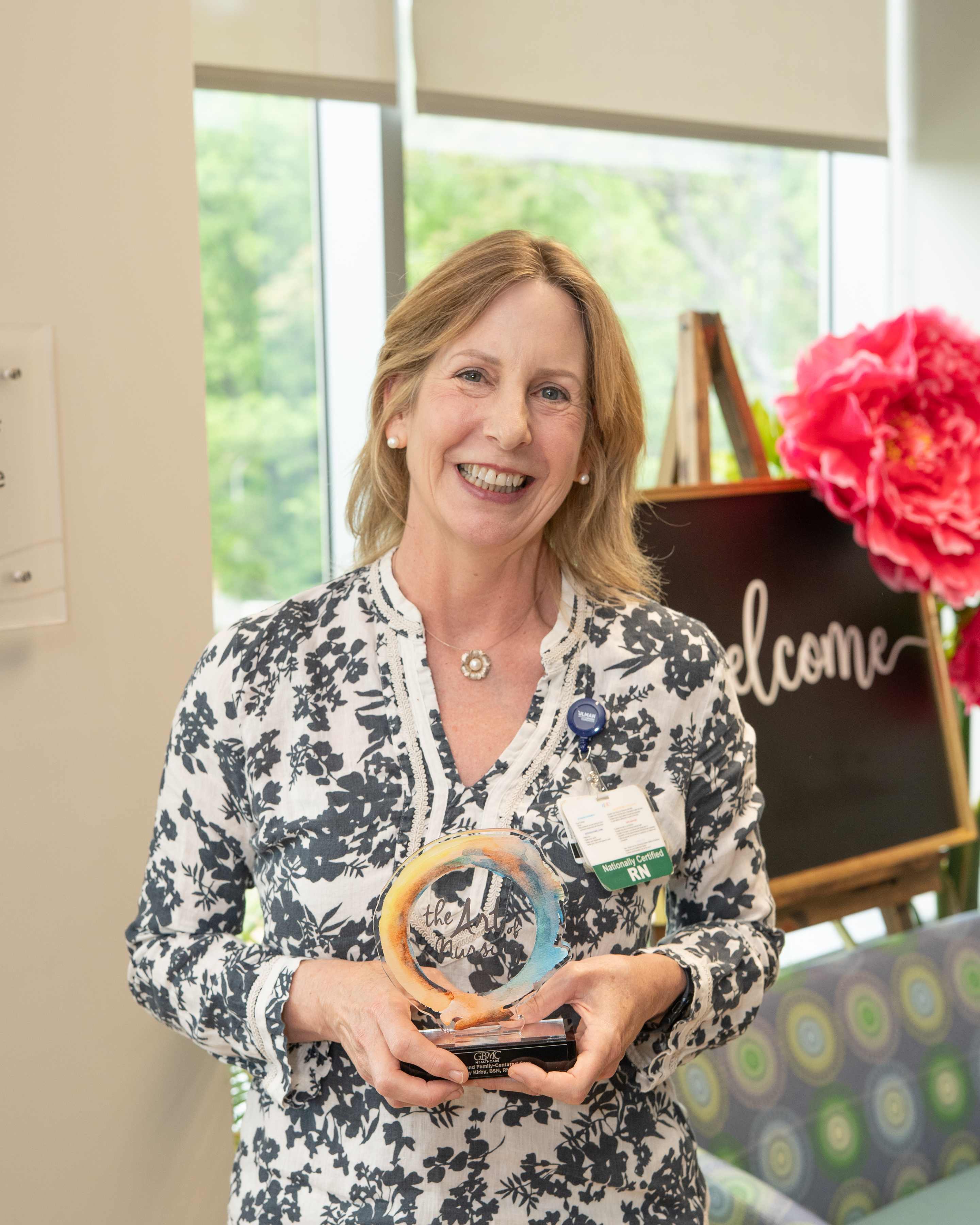 Felicity with AON award
